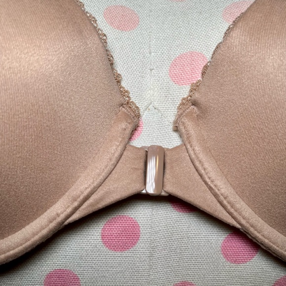 Victoria's Secret Body by Victoria Lightly Lined Demi Racerback 34D - Picture 3 of 10